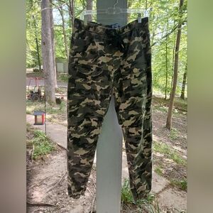 Demolition. Camouflage Cargo‎ Joggers. Sz.2XL